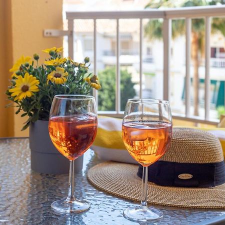 Divina Home Apartments ラ・カラ・デ・ミハス エクステリア 写真