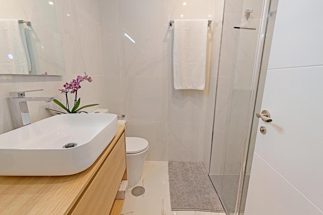 Divina Home Apartments ラ・カラ・デ・ミハス エクステリア 写真