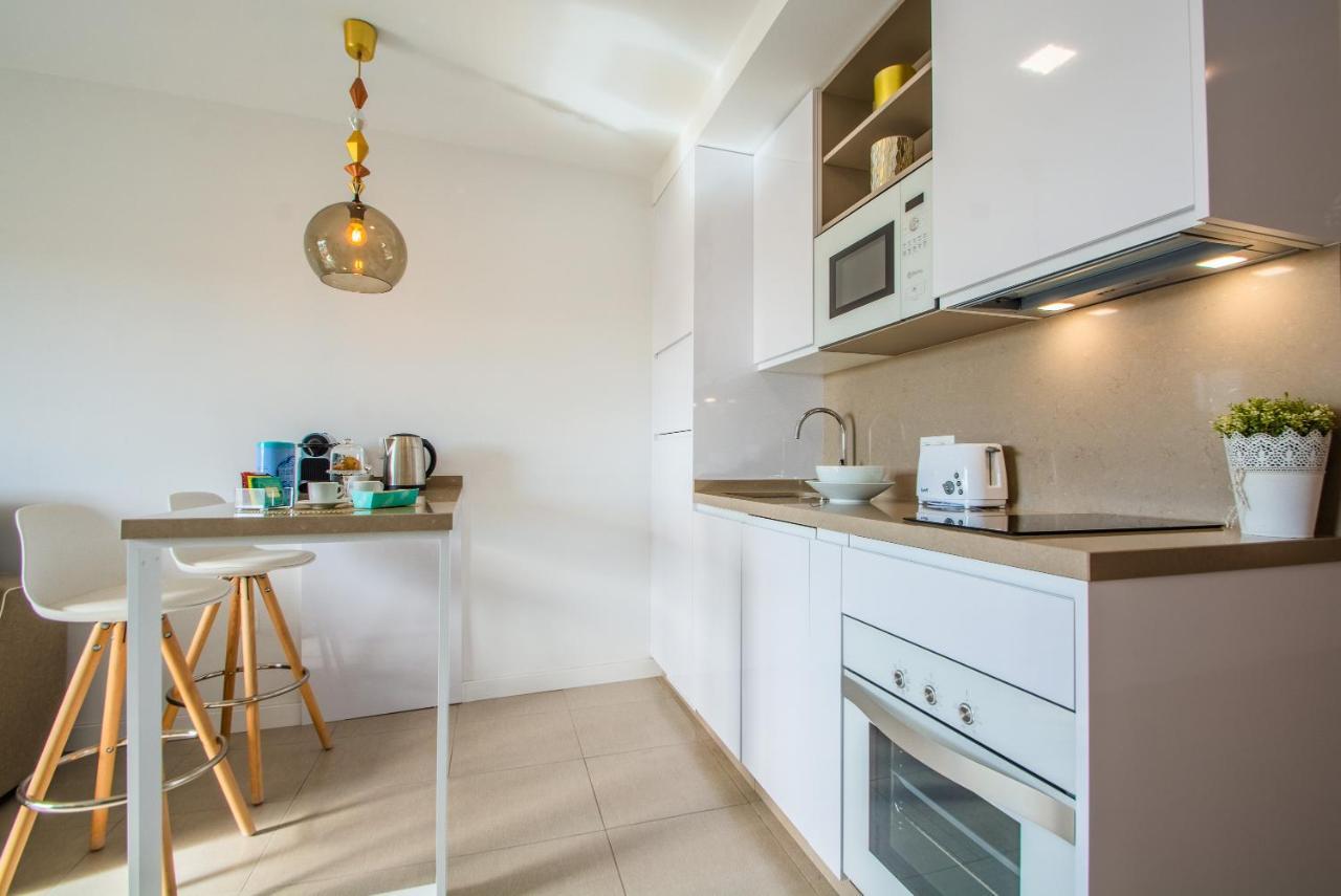 Divina Home Apartments ラ・カラ・デ・ミハス エクステリア 写真