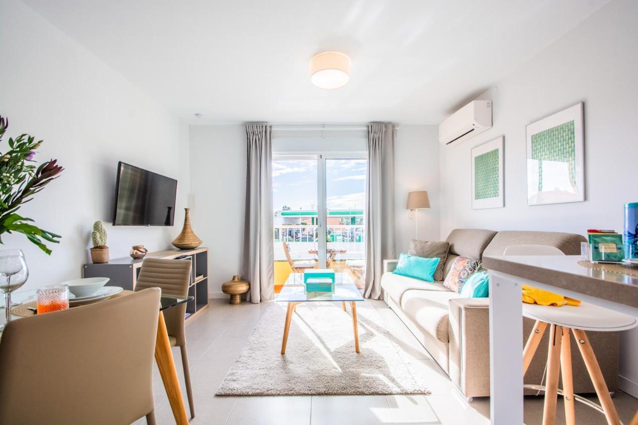 Divina Home Apartments ラ・カラ・デ・ミハス エクステリア 写真